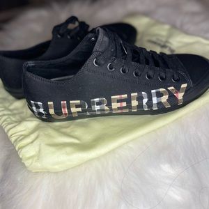 Burberry Sneakers